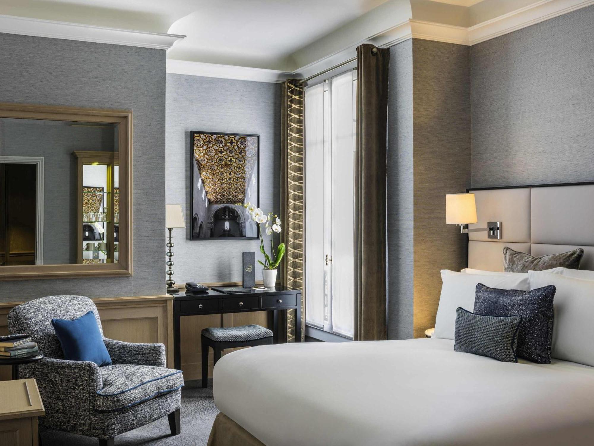 Sofitel Baltimore Tour Eiffel 5*