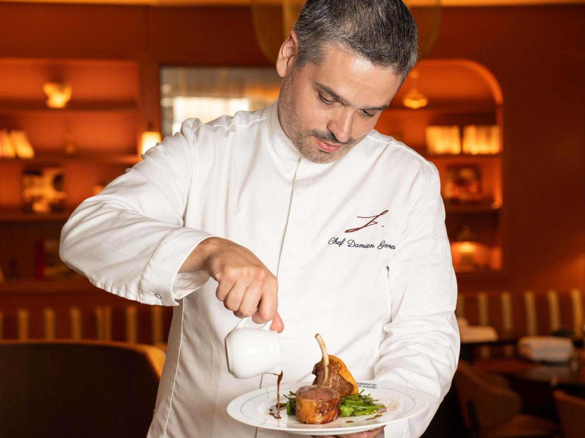 Sofitel Baltimore Tour Eiffel 5*